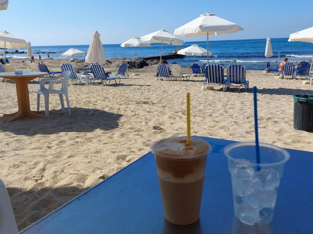 Pool Side 2 Bedroom Queens Gardens Complex Paphos Bagian luar foto